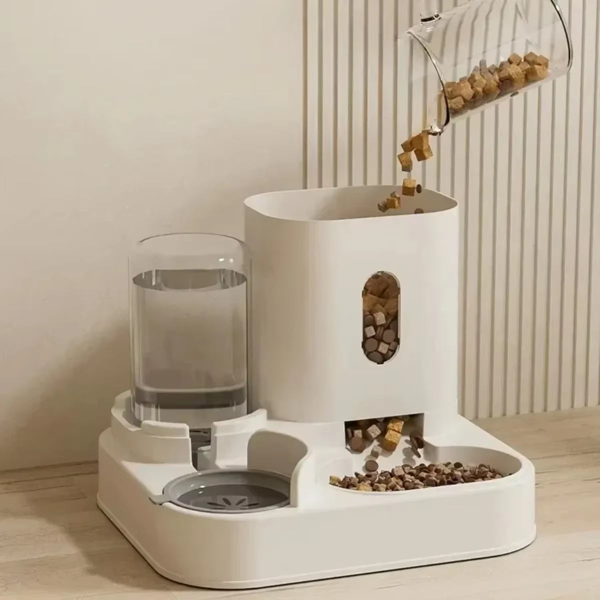Revolutionary Automatic Pet Feeder with Water Fountain - Large Capacity Food Storage for Cats and Dogs